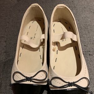 Kids Zara ballerina flats beige with black cap toe